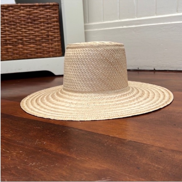 NWOT Janessa Leone Elsa Boater Hat in Natural - Picture 8 of 16